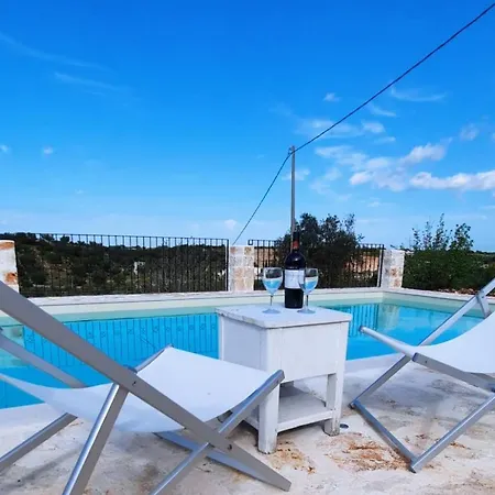 Trullo Pietrapoesia Dom wakacyjny Ostuni
