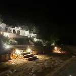 Trullo Pietrapoesia Semesterbostad *