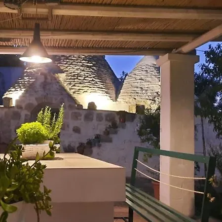 Trullo Pietrapoesia * Ostuni