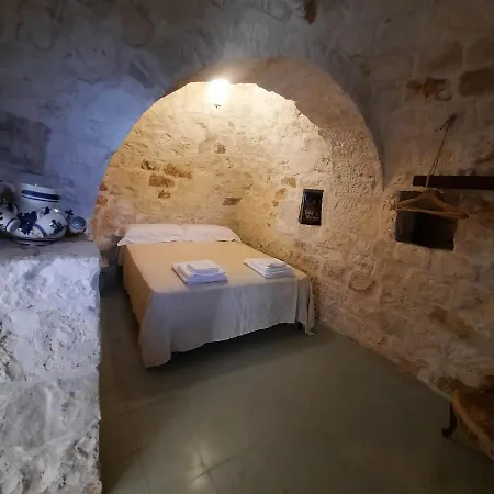Trullo Pietrapoesia * Ostuni