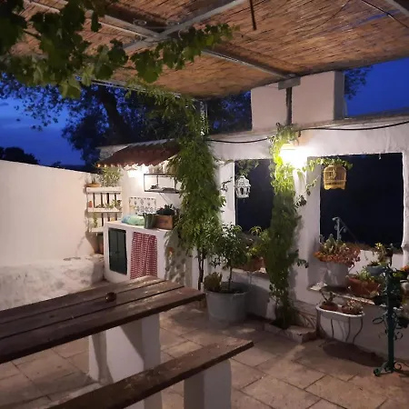 Trullo Pietrapoesia * Ostuni