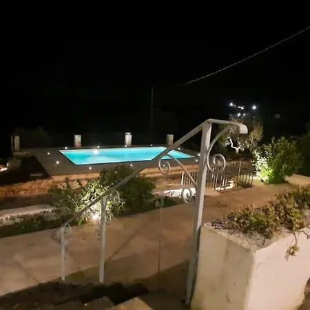 Holiday home Trullo Pietrapoesia *