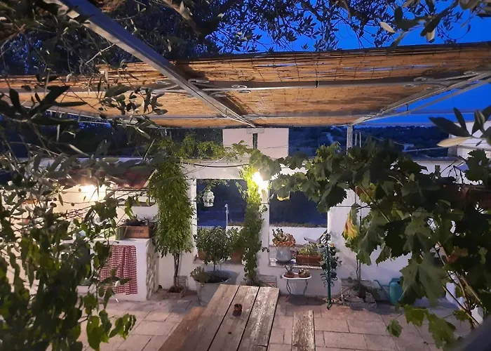 Trullo Pietrapoesia 度假居